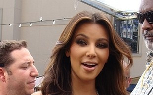 I gdzie ten urok? Kim Kardashian bez makijażu (FOTO)