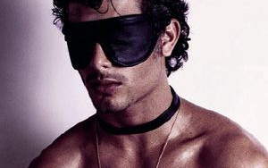 Jesus Luz rozebrał się dla Interview (FOTO)