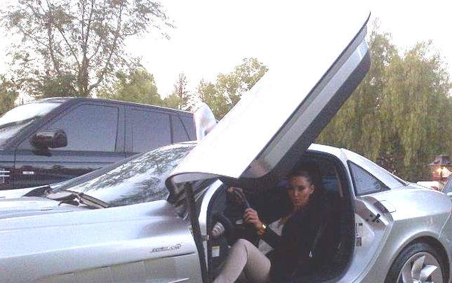 Kanye podarował Kim cacko za pół miliona dolarów?