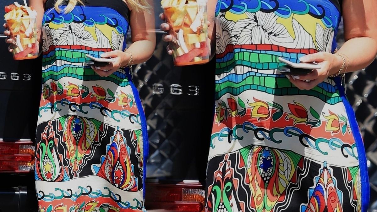 hilaryg-wecompresscom-R1