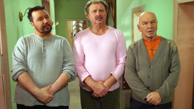 Nieżyjący Boczek i Paździoch zagrali w nowym odcinku “Świata według Kiepskich”. Jak to możliwe?!