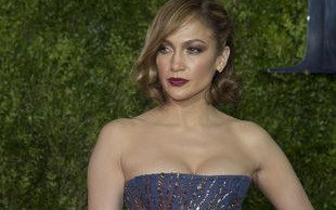 Nie do wiary! Jennifer Lopez nie założyła siatki na imprezę!