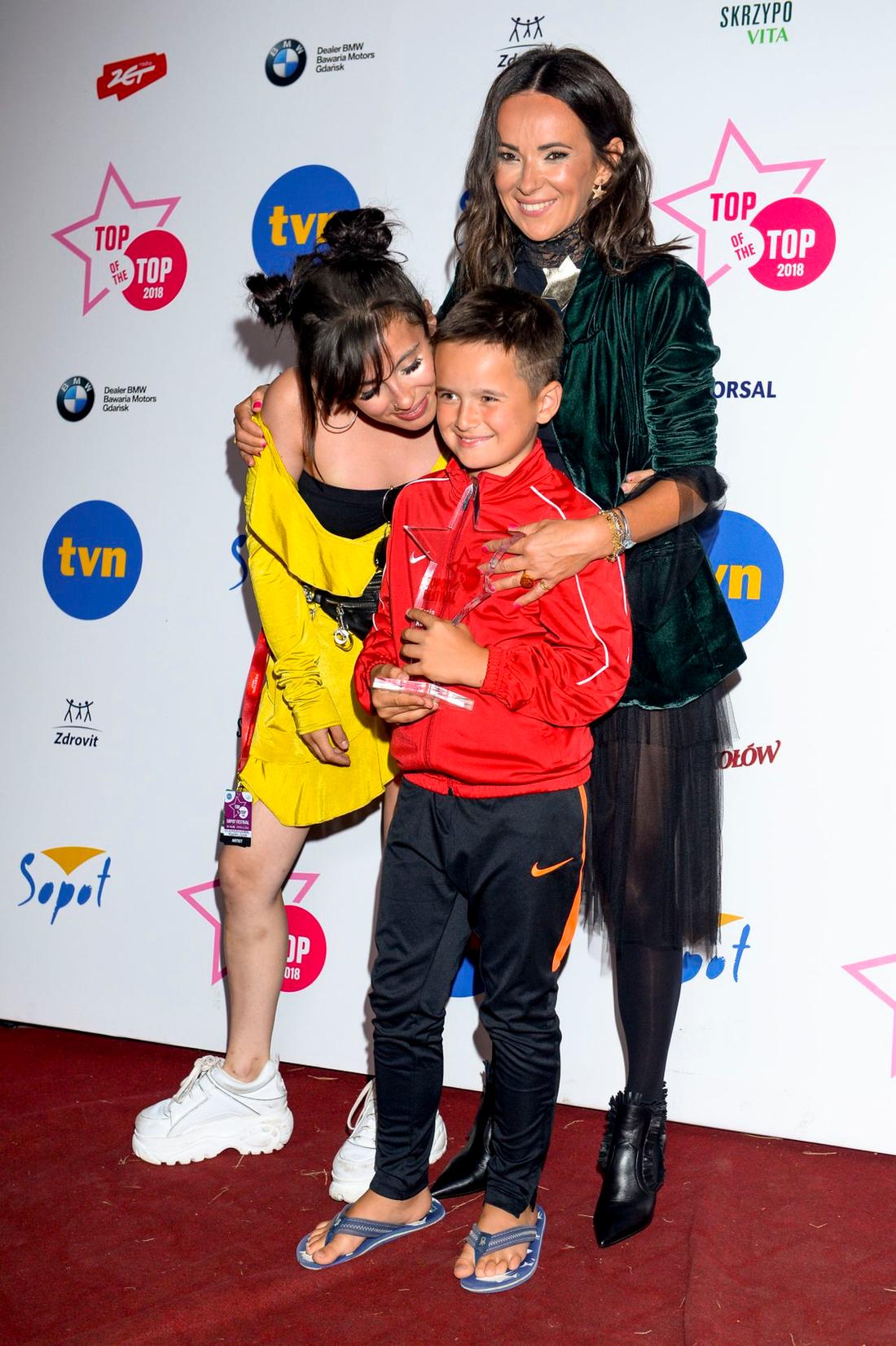 Kasia Kowalska z synem i córką