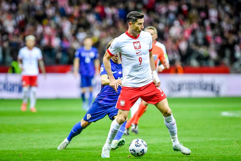 Oto WSZYSTKIE reklamy Roberta Lewandowskiego. Ile zgarnął najwięcej? Kwota zwala z nóg!