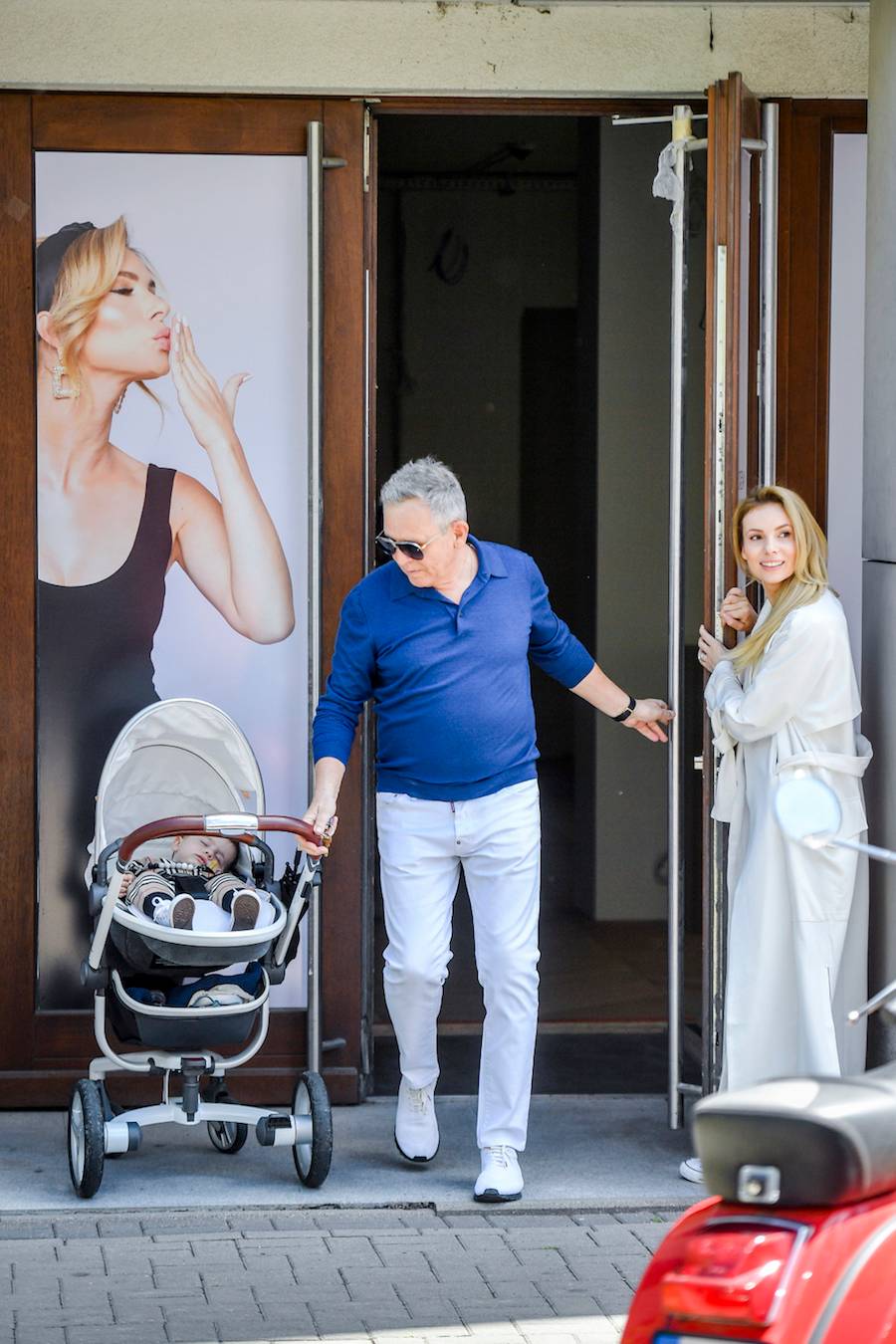 Czy to nasza polska Jennifer Lopez? Stylizacja mówi sama za siebie(ZDJĘCIA)