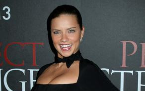 Adriana Lima nie jest zaręczona