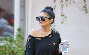 W świetle najnowszych plotek operacje Kylie nabrały sensu!