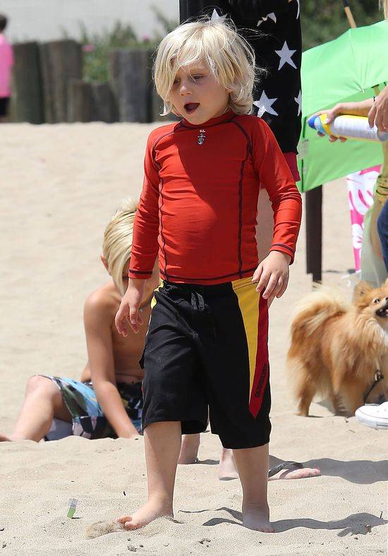 Gwen Stefani ukrywa się przed słońcem