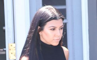 Kourtney Kardashian chudnie w oczach! (FOTO)