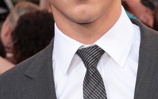 Taylor Lautner to prawdziwy twardziel [VIDEO]