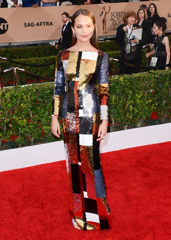 Alicia Vikander i jej wspaniałe kreacje