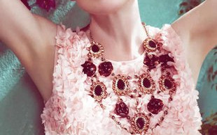 Trudno ją rozpoznać na tych zdjęciach! (FOTO)