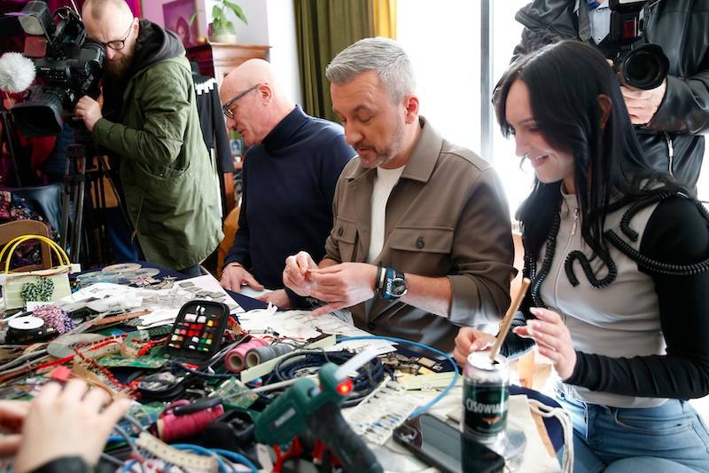 Celebryci na evencie “Moda na recykling”. Julia Kamińska dała czadu na scenie, Natsu w futerku…