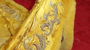 Kreacja Rihanny hitem memów po gali MET 2015 (FOTO)