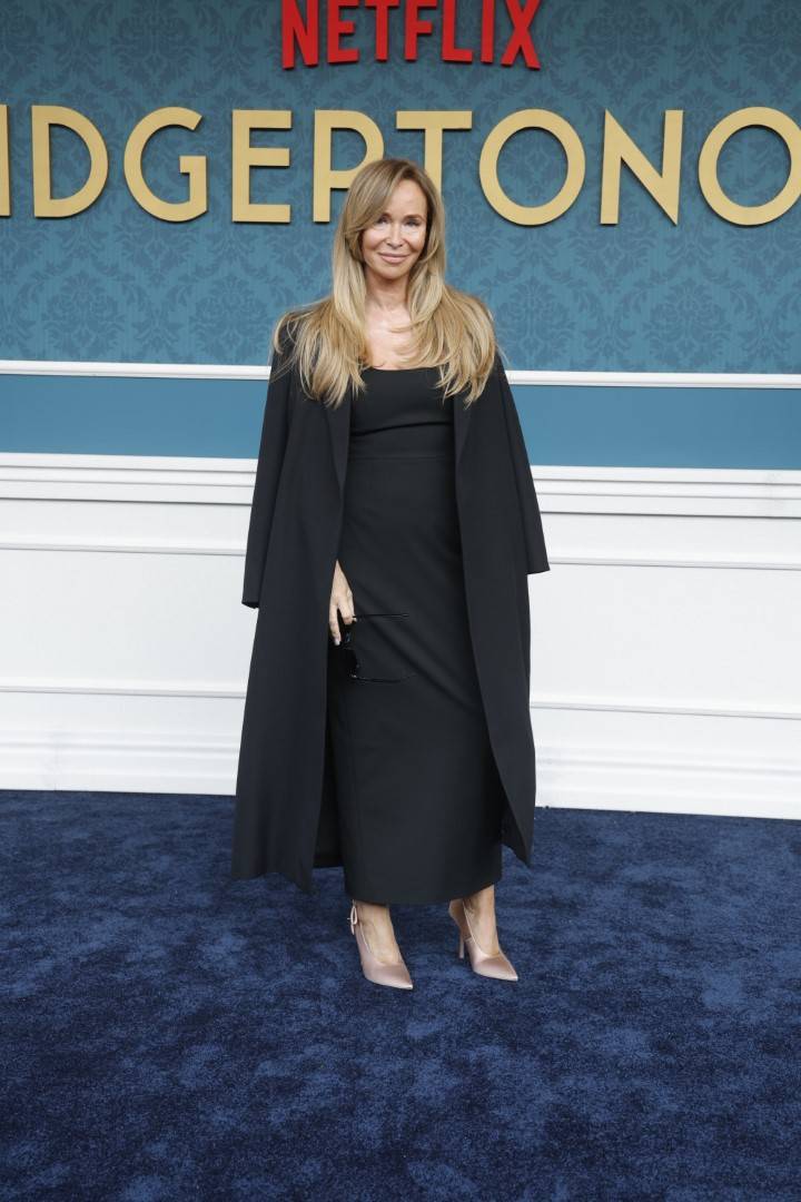 Wysyp celebrytów na polskiej premierze “Bridgertonów”: Marcin Hakiel z Dominiką, Marta Żmuda Trzebiatowska, Edyta Herbuś, Natalia Przybysz..