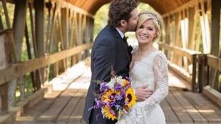 Kelly Clarkson zabrała 3-miesięczną córkę na koncert (FOTO)