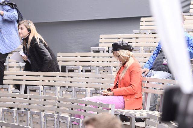 Doda na próbie przed koncertem w Opolu 2017