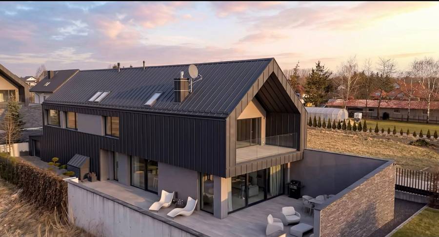 Luksusowy dom Friza i Wersow wystawiony na sprzedaż