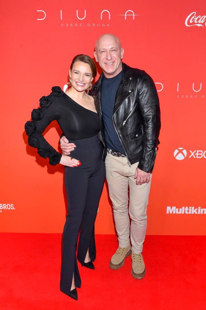 Premiera “Diuny 2”: Martyna Kaczmarek o krok od wpadki, Natalia Janoszek walczy o uwagę, Monika Goździalska w moro