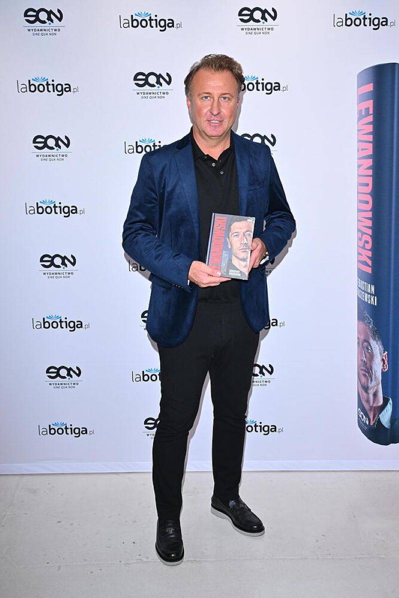 Gwiazdy na premierze książki “Lewandowski prawdziwy”! Radosław Majdan, Rzeźniczak z żoną…(FOTO)