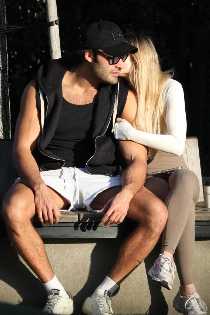 Były mąż Britney Spears, Sam Asghari przyłapany z nową dziewczyną! (PAPARAZZI)