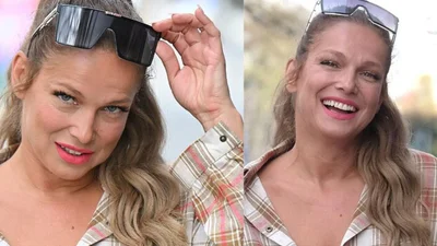 Liszowska w ultrakrótkiej mini świeci nogami przed studiem “DDTVN”. Co za figura!