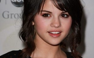 Kogo kocha Selena Gomez?