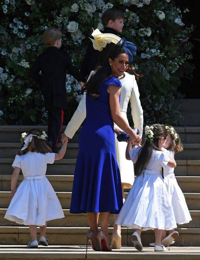 Wygibasy księżniczki Charlotte skradły uroczystość zaślubin Meghan i księcia Harry’ego