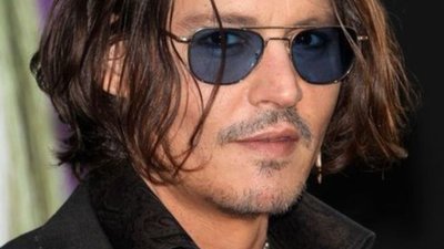 Dawno niewidziany Johnny Depp wychodzi z imprezy w Londynie