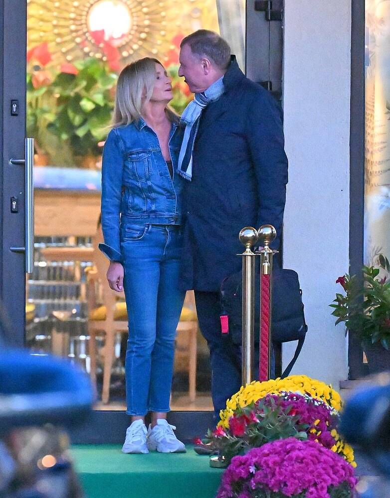 Przybyła reszta gości na ślub Cichopek i Kurzajewskiego. Wiemy, kto jeszcze przyjechał (ZDJĘCIA PAPARAZZI)