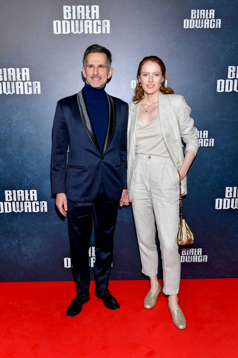 Zlot aktorów na premierze filmu “Biała odwaga”. Marcin Bosak z nową partnerką, Wiktor Zborowski z żoną, Olga Bołądź