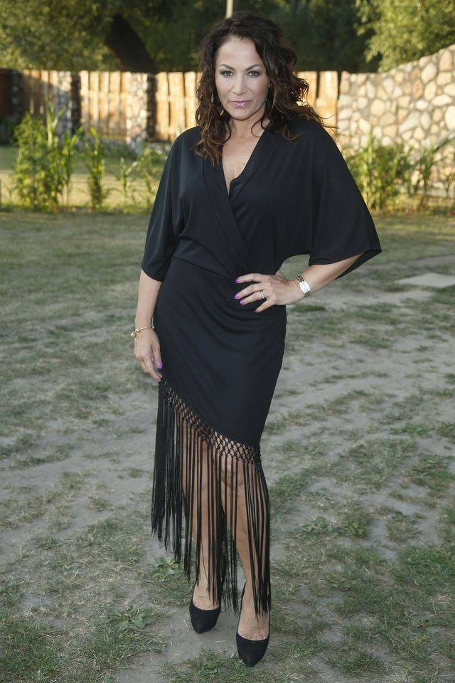 Gwiazdy na pokazie Patrycji Kujawy – Doda w żałobie