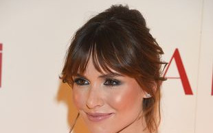 Marta Żmuda-Trzebiatowska w nowej fryzurze na salonach