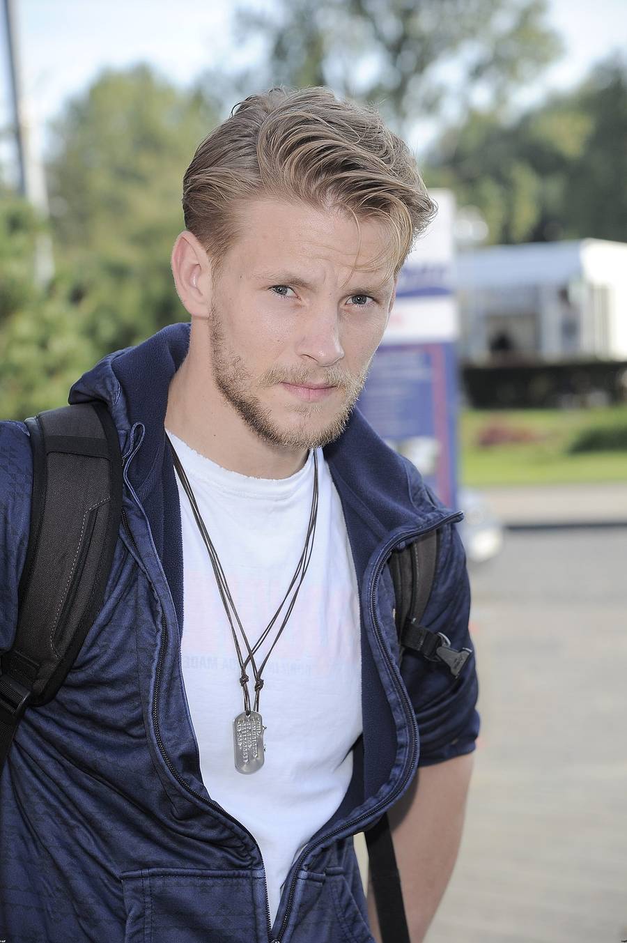 Sebastian Fabijański na starych zdjęciach. Ależ on miał CIAŁO!