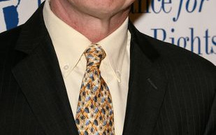 Gwiazdor podejrzany o pedofilię już płaci za swoje zbrodnie