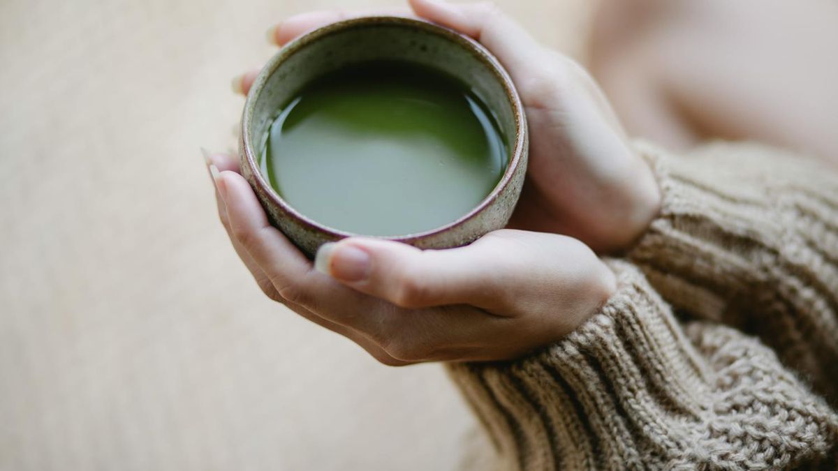 Odkryj właściwości matchy. Czy zielona herbata jest naprawdę taka zdrowa?