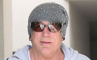 Mickey Rourke niespecjalnie przejmuje się wyglądem (FOTO)