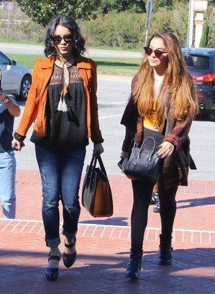 vanessa-hudgens-pt-04-ggg-R1