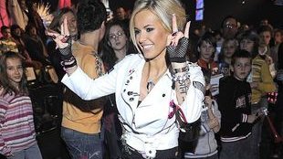 Doda chce, by miliony skandowały jej imię