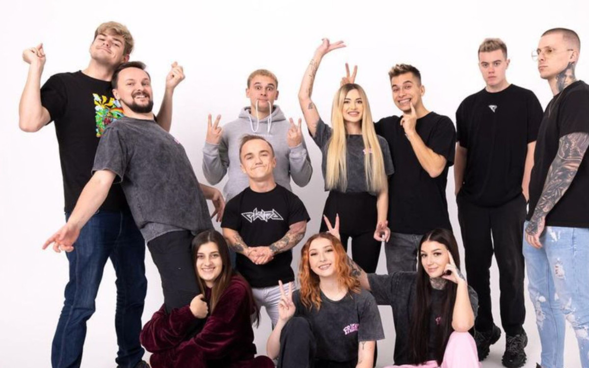 Ekipa Friza kłóci się o umowy. Po której stronie jesteś?