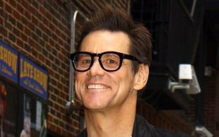 Będzie hit czy suchar? Jim Carrey promuje