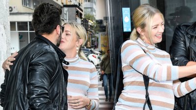 Barbara Kurdej-Szatan lada chwila urodzi drugie dziecko – razem z mężem pojawiła się na wernisażu (ZDJĘCIA)