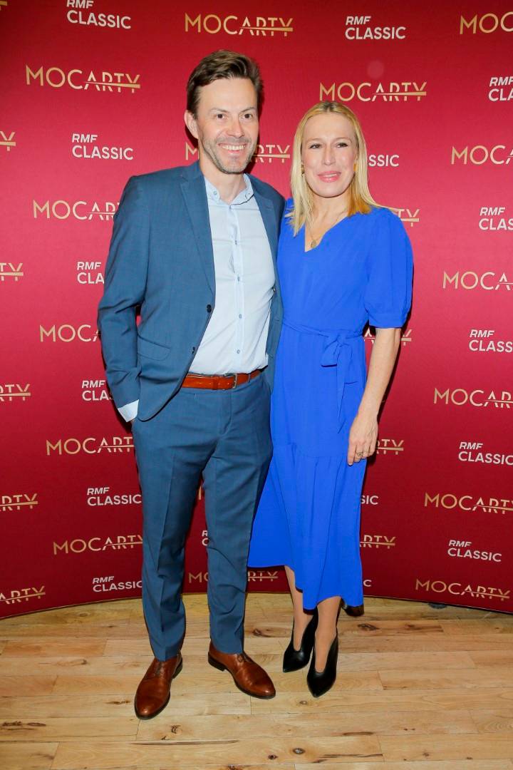 Gwiazdy na gali MocArty RMF Classic: Artur Żmijewski z żoną, córką i jej dziewczyną, Edward Miszczak z Anną Cieślak