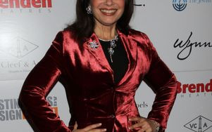 Fran Drescher uśmiechnięta od ucha do ucha (FOTO)