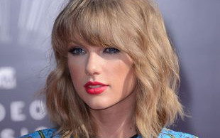 Nowa piosenka Taylor Swift już została WYŚMIANA