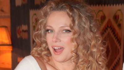 Świąteczna sesja Joanny Liszowskiej zachwyca. Trudno uwierzyć, że aktorka ma 47 lat