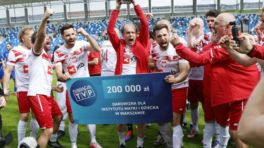 Gwiazdy na meczu TVP kontra Artyści dla Fundacji TVP, fot. AKPA