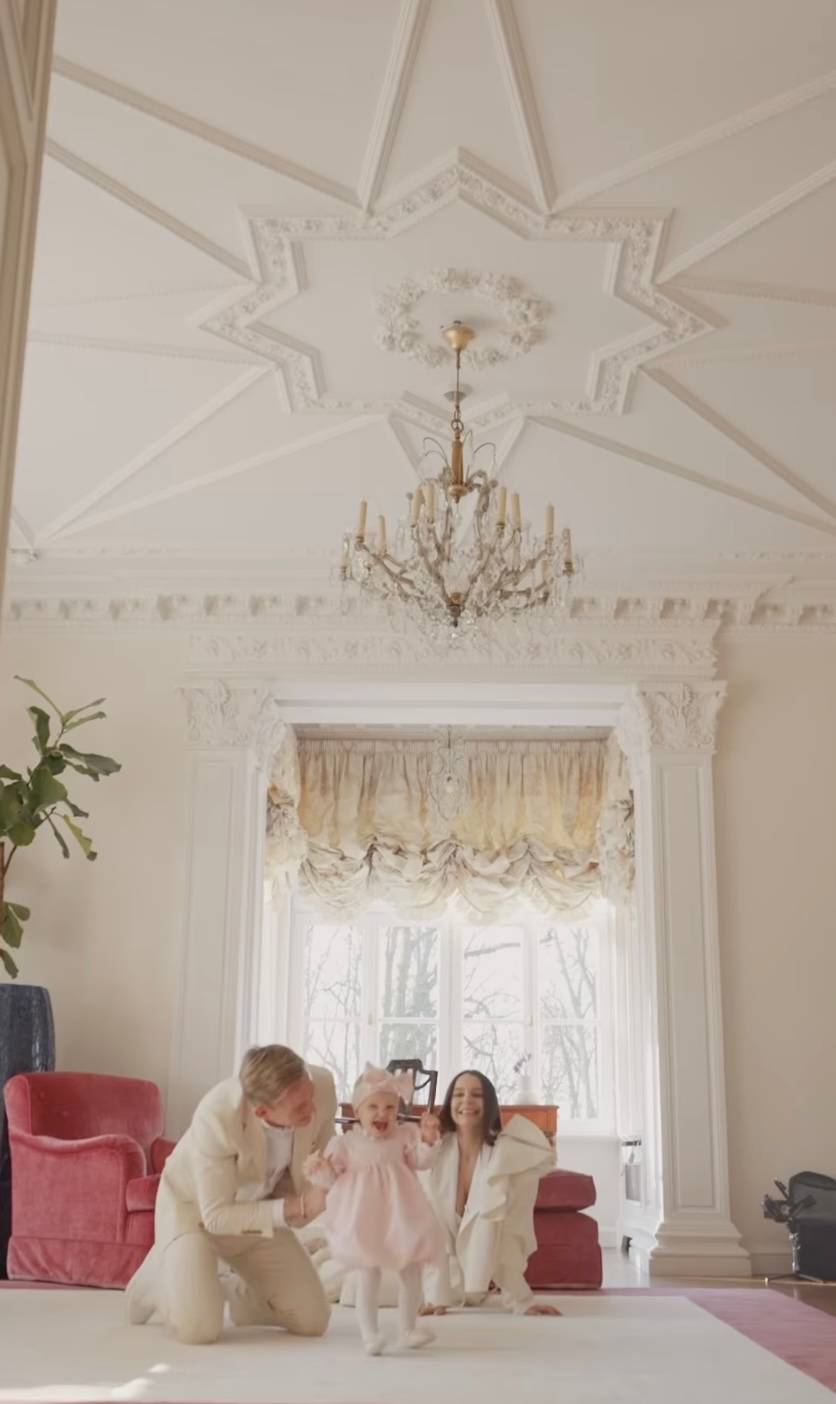 Huczne 1. urodziny córeczki Rzeźniczaków! Bajkowa impreza w pałacu niczym WESELE (FOTO)