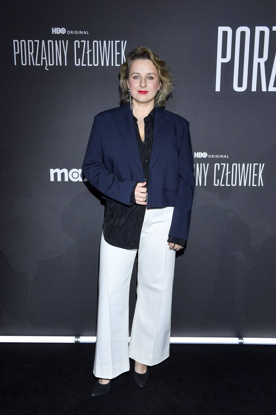 Gwiazdy na pokazie serialu “Porządny człowiek”. Zakochani Czeczot i Gorczyca, Kuna z ukochanym…(FOTO)