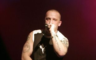 Awantura wokół mema ze ślubu Peji (FOTO)